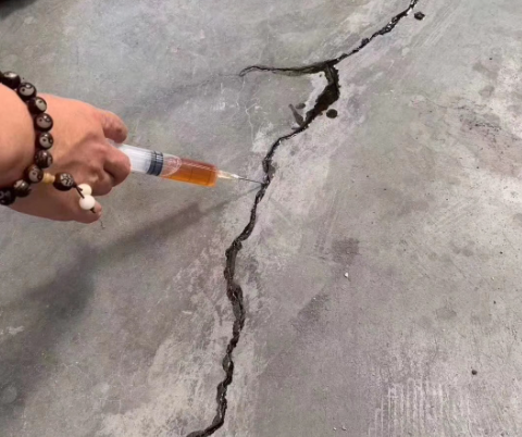 靖江混凝土裂缝修补技术详解​